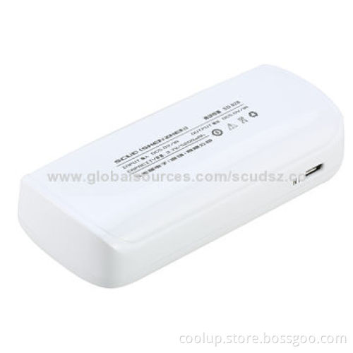5,200mAh Small Size Charger for iPhone, 5V/1,000mAh Input, Sized 74.6x54.9x23.9mm